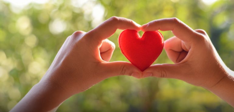 從「德蕾莎效應」看同理心:善意能增強免疫力與幸福感