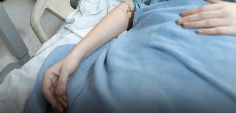 失智老人重度中風，兒子卻說別折騰？只剩呼吸！救與不救誰決定？