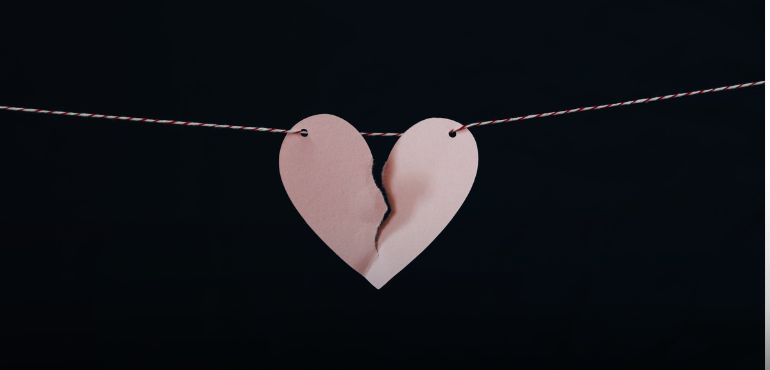 我的另一半是「恐情」?出現這 3 種狀況,盡快遠離這段有毒關係!