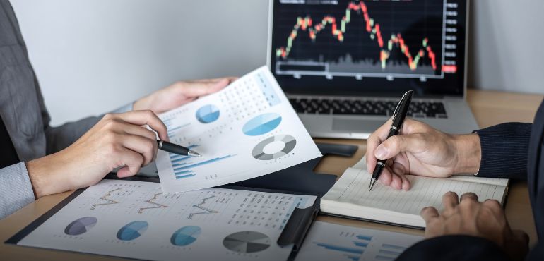 阿甘投資法：讓你無須重蹈別人一輩子的悔恨