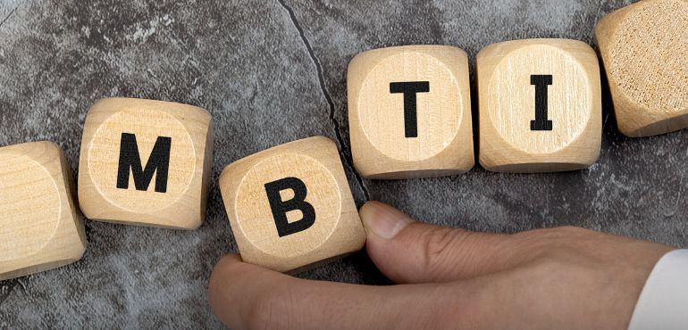 別再誤用 MBTI ── 心理學博士揭開人格測驗的迷思與真實意義