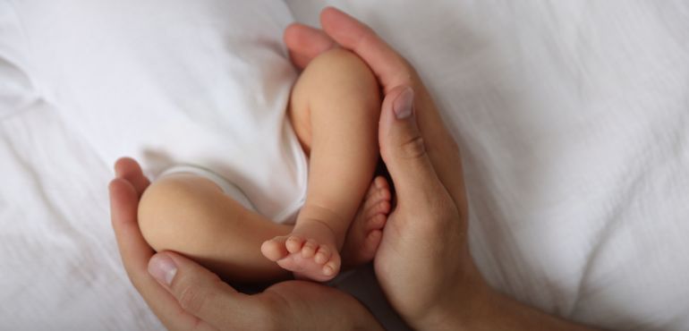 誰真正推動了人類演化？從《夏娃》看女性身體與母性的力量