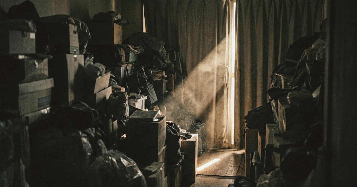 房間反映內心：《從囤積屋開始的重生》看心理創傷如何讓生活失序